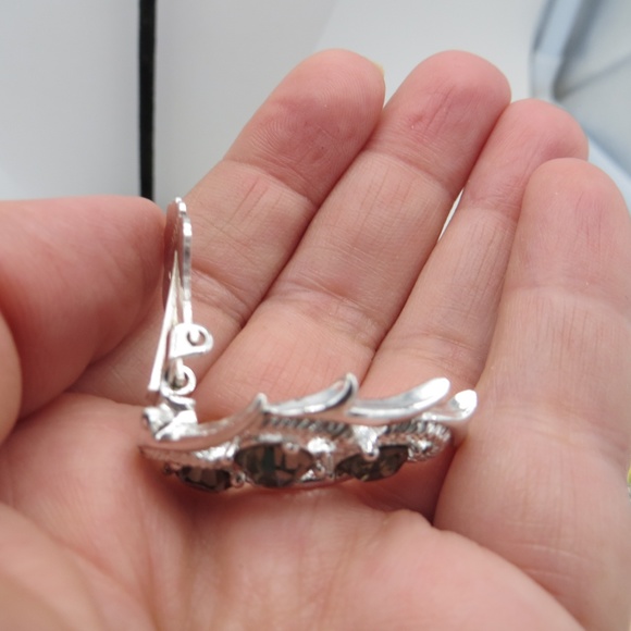 Vintage Sarah Coventry Necklace and Earring Set - Picture 5 of 8